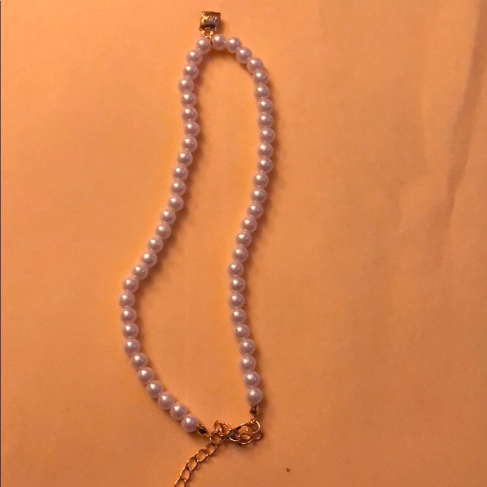 Pearl choker